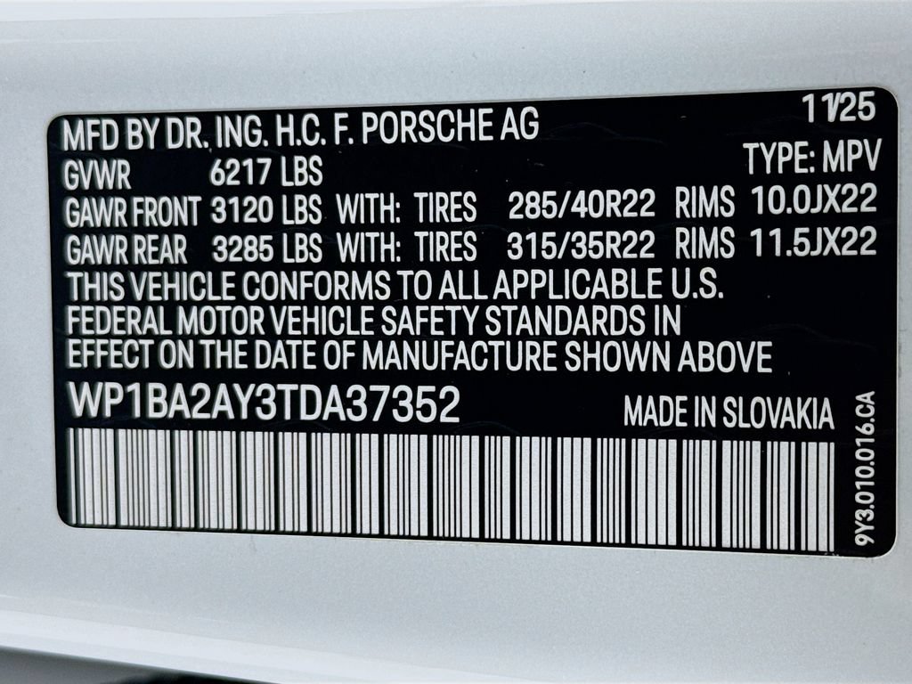 New 2026 Porsche Cayenne Coupe AWD/4WD image 37