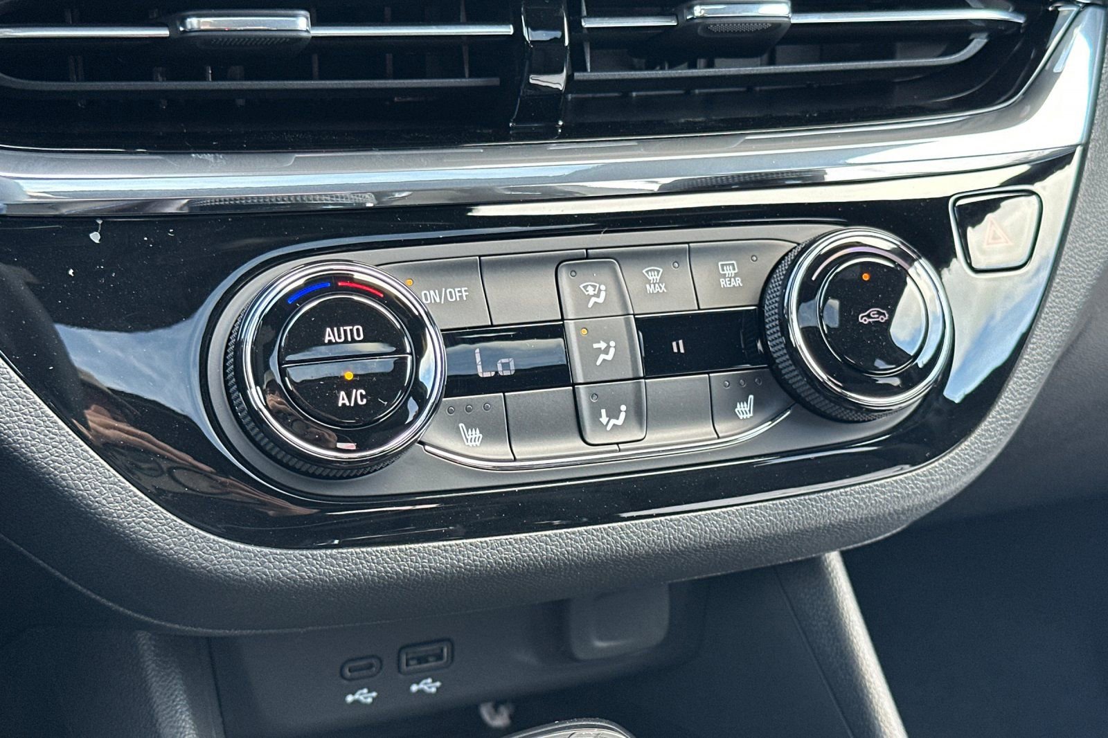 New 2026 Buick Envista Sport Touring w/ Convenience I Package image 19