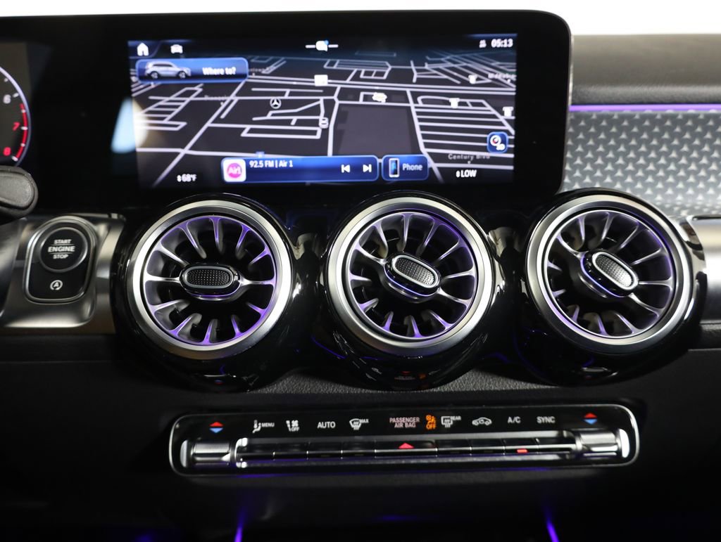 Certified 2025 Mercedes-Benz GLB 250 4MATIC image 28