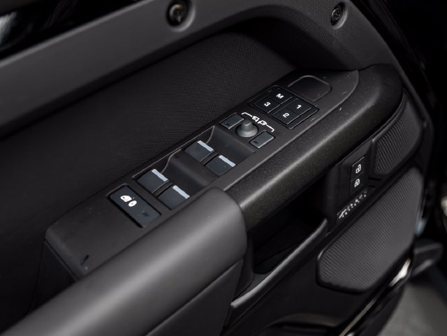 New 2026 Land Rover Defender 110 OCTA AWD/4WD image 13