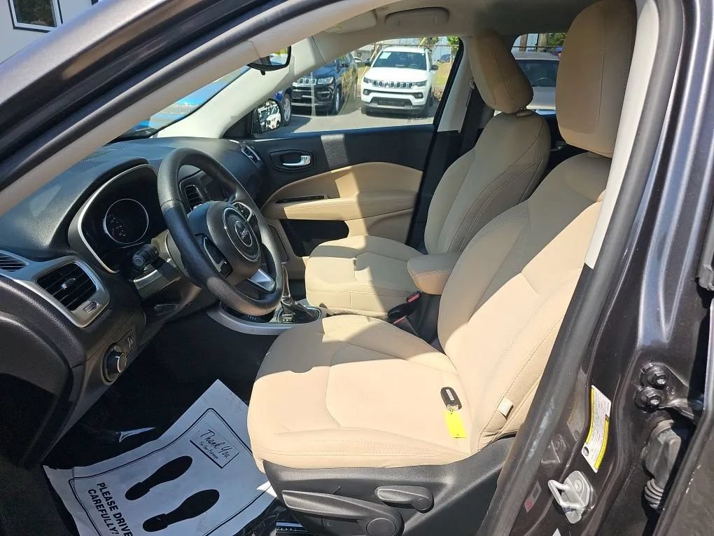 Used 2018 Jeep Compass Sport AWD/4WD image 12