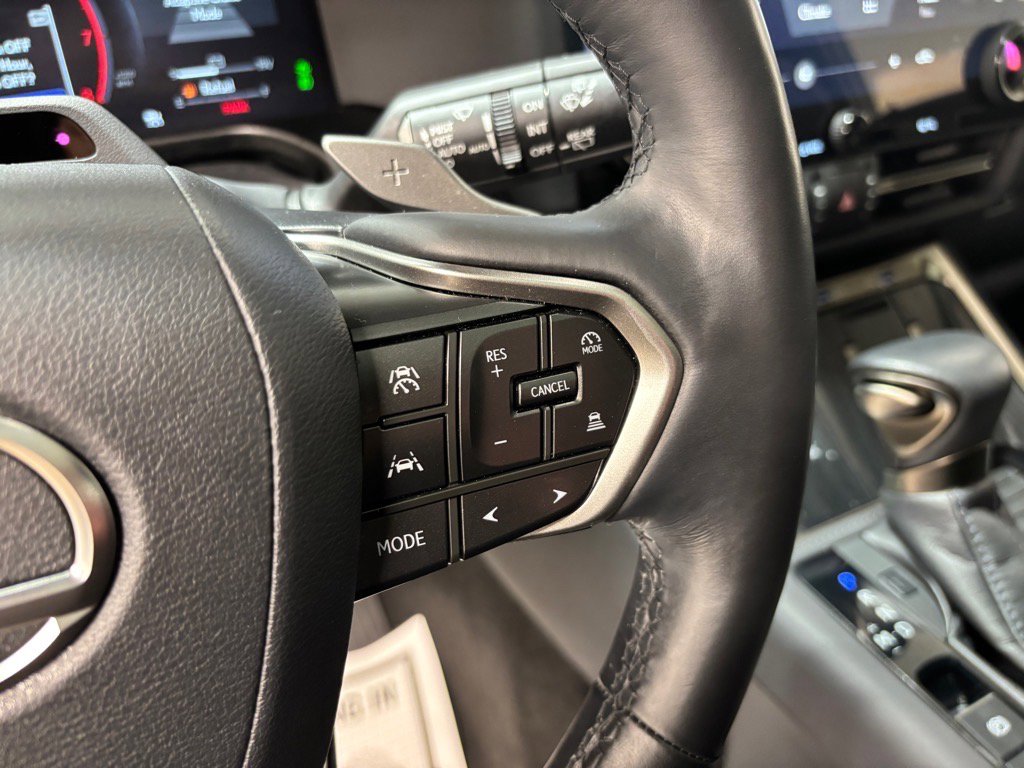 Used 2024 Lexus GX 550 image 19