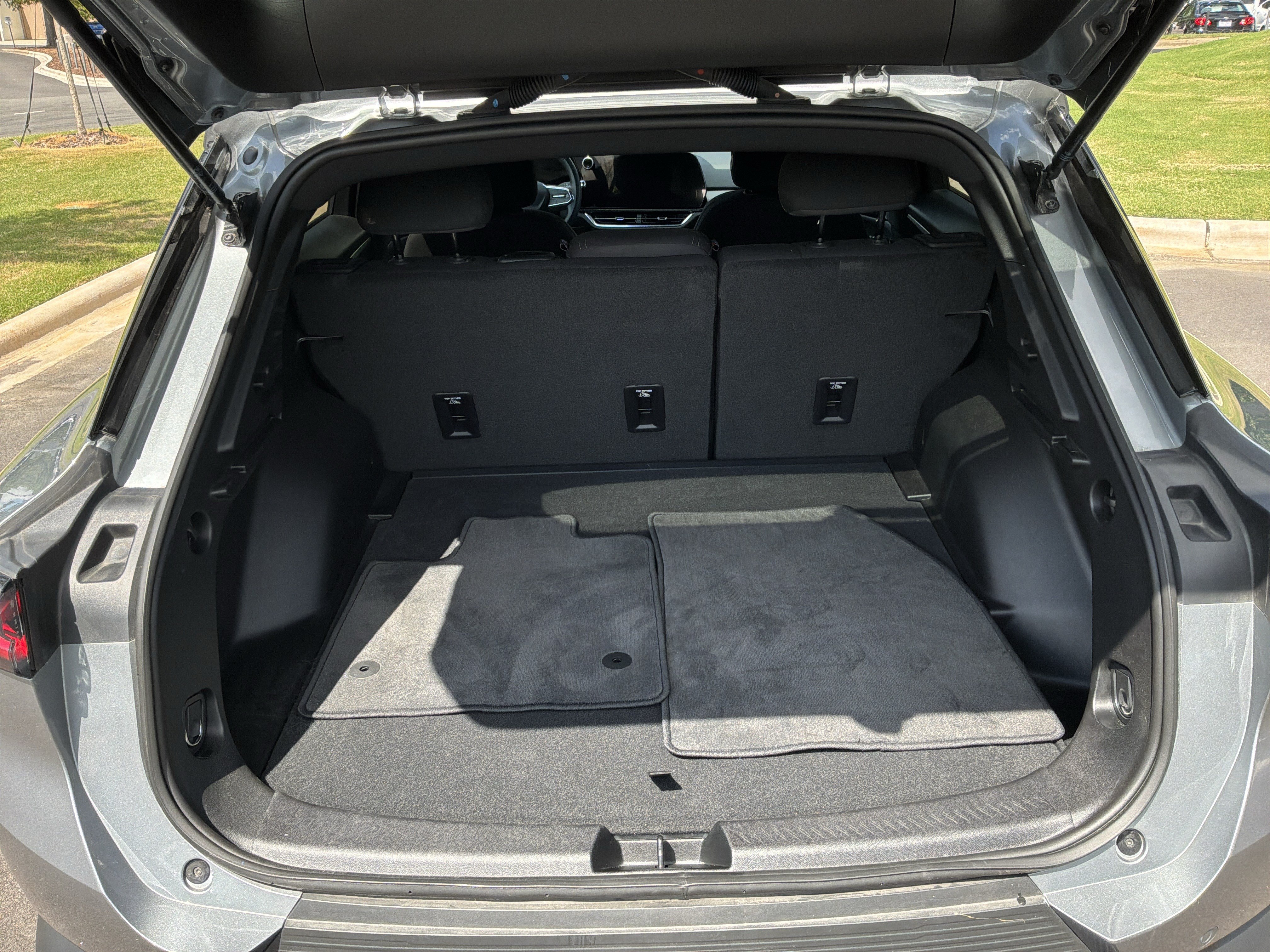 Used 2025 Chevrolet Equinox EV LT FWD image 31