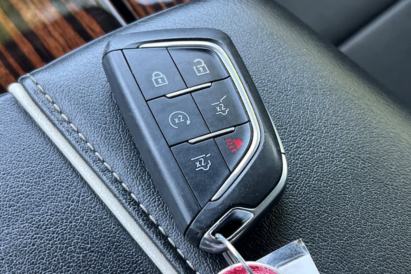 Used 2022 Cadillac Escalade ESV Luxury AWD/4WD image 29