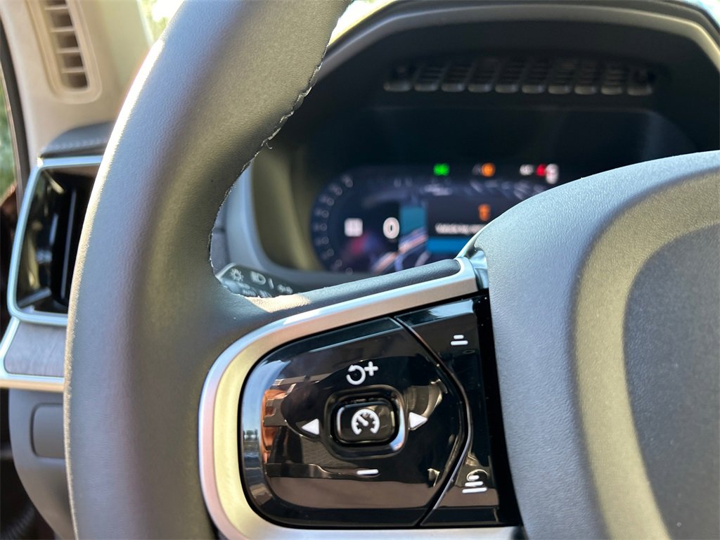 New 2026 Volvo XC90 B6 Ultra image 12