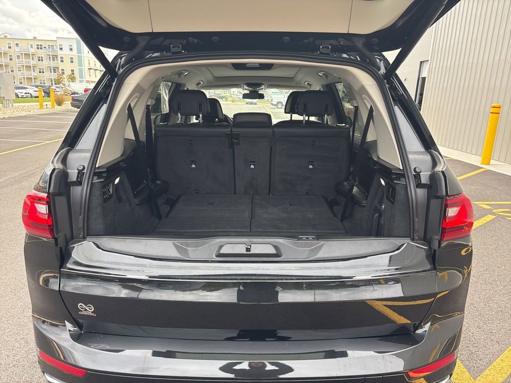 Used 2022 BMW X7 xDrive40i w/ Premium Package image 19