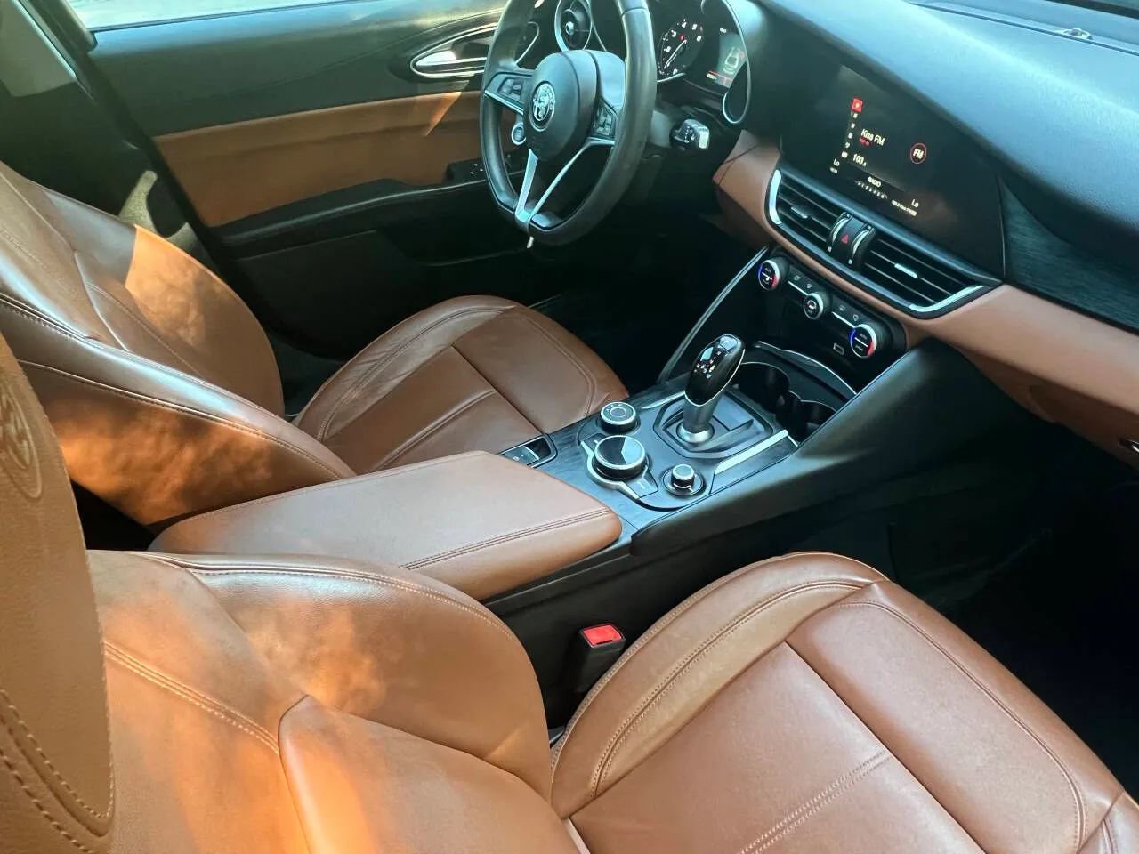 Used 2018 Alfa Romeo Giulia image 23