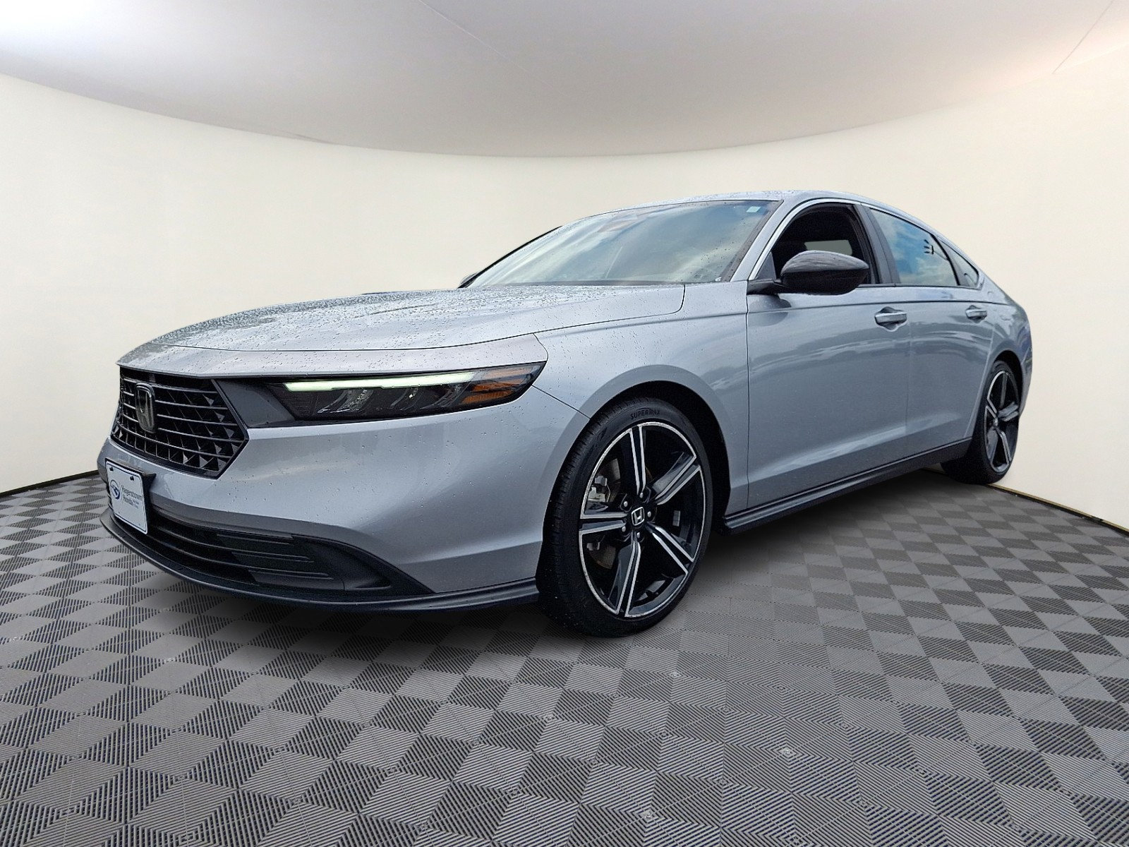 Used 2024 Honda Accord Sport image 3