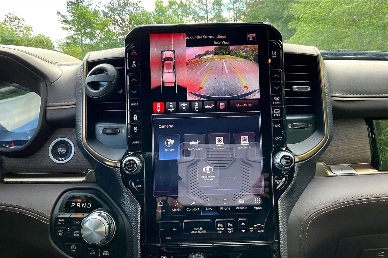 Used 2025 RAM 1500 Limited AWD/4WD image 14