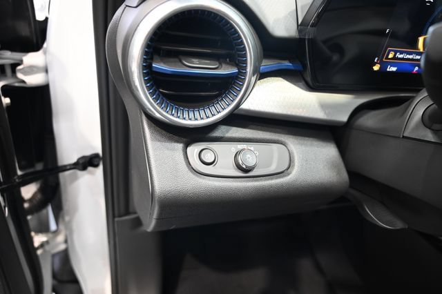 New 2026 Chevrolet Trax LT w/ Sunroof Package FWD image 24
