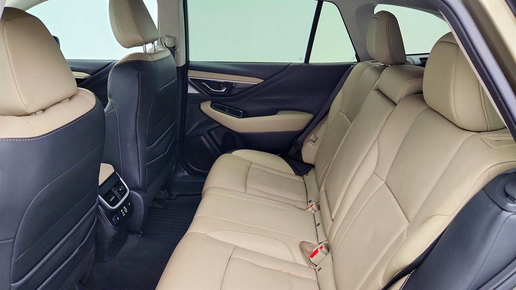Used 2023 Subaru Outback Limited AWD/4WD image 21