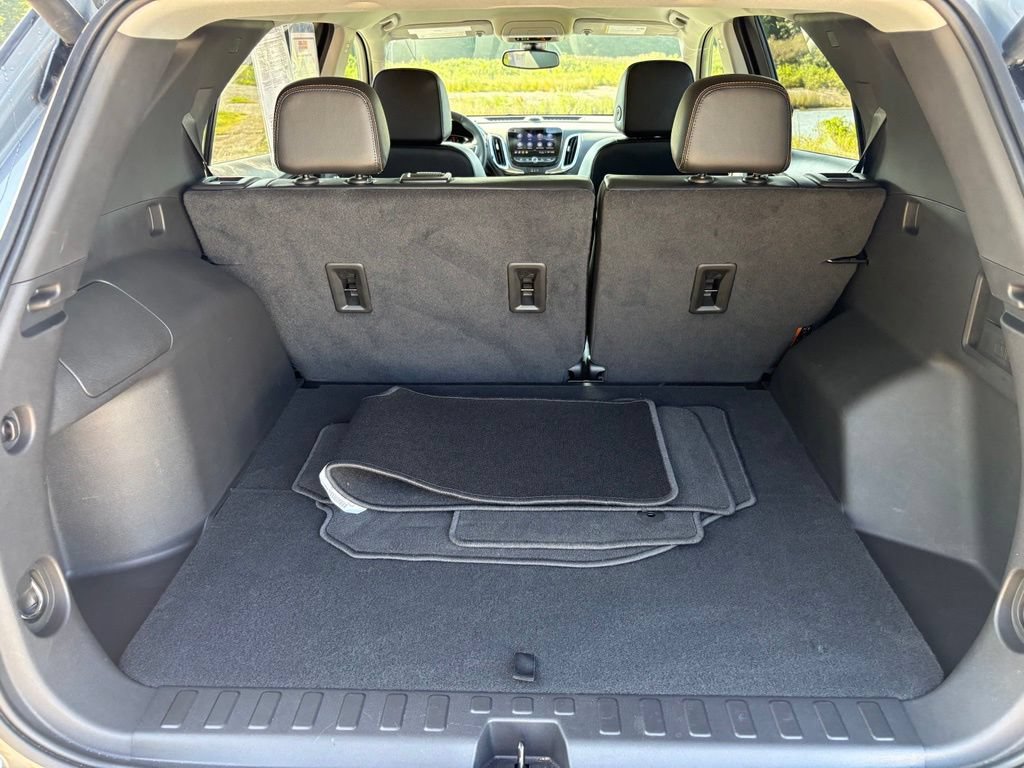 Used 2023 Chevrolet Equinox Premier FWD image 48