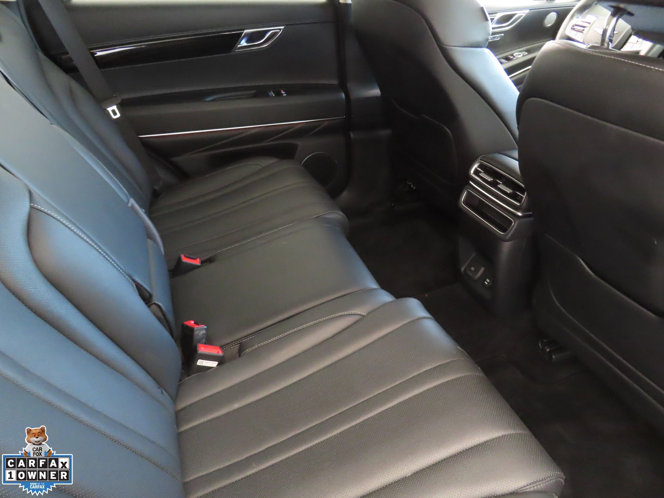 Used 2025 Genesis GV80 2.5T Standard AWD/4WD image 24