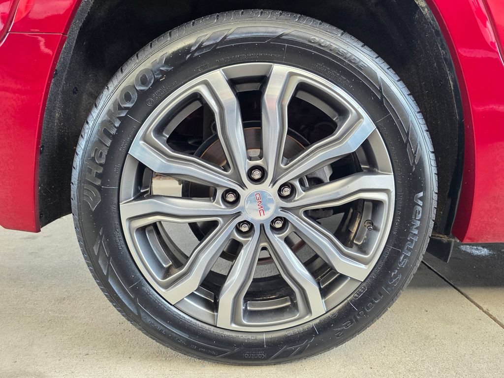 Used 2019 GMC Terrain Denali w/ Driver Alert Package II AWD/4WD image 9