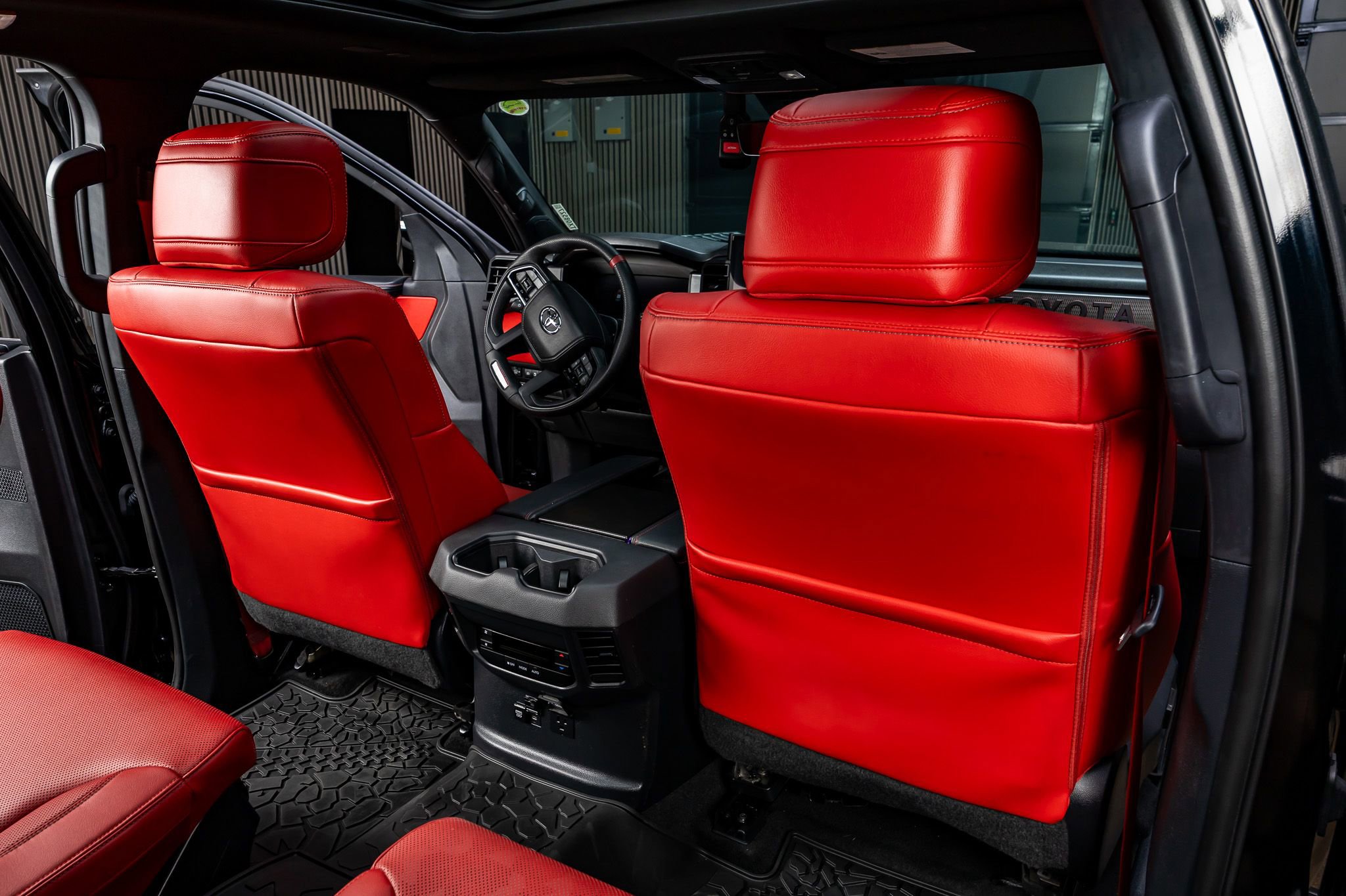 Used 2024 Toyota Sequoia TRD Pro image 31