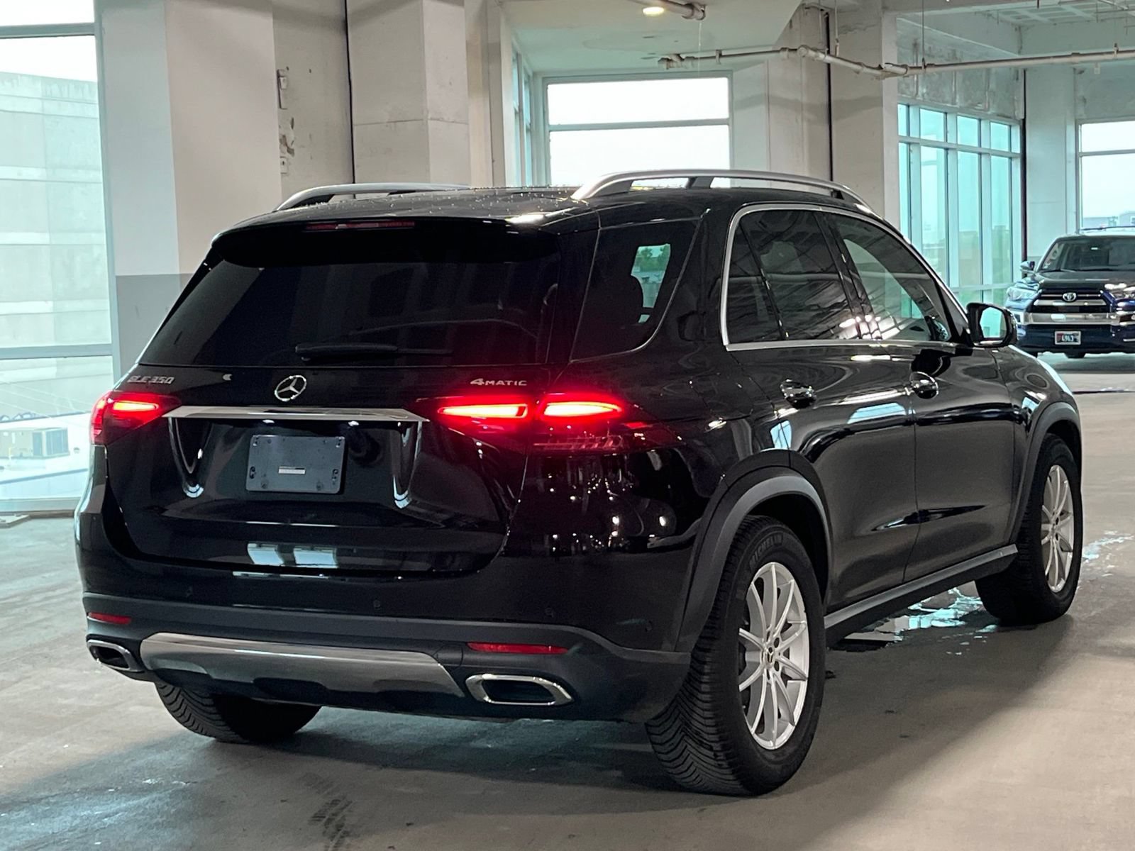 Used 2025 Mercedes-Benz GLE 350 4MATIC image 12