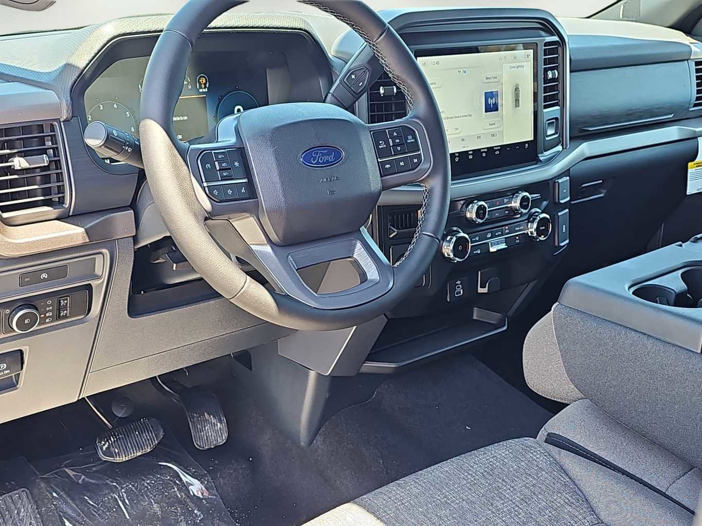 New 2025 Ford F150 XLT w/ Equipment Group 301A Standard image 7