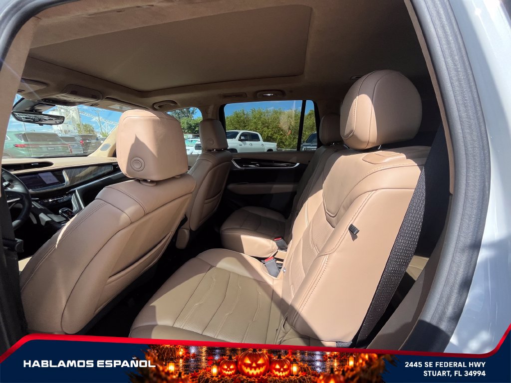 Used 2023 Cadillac XT6 Premium Luxury w/ Platinum Package AWD/4WD image 13