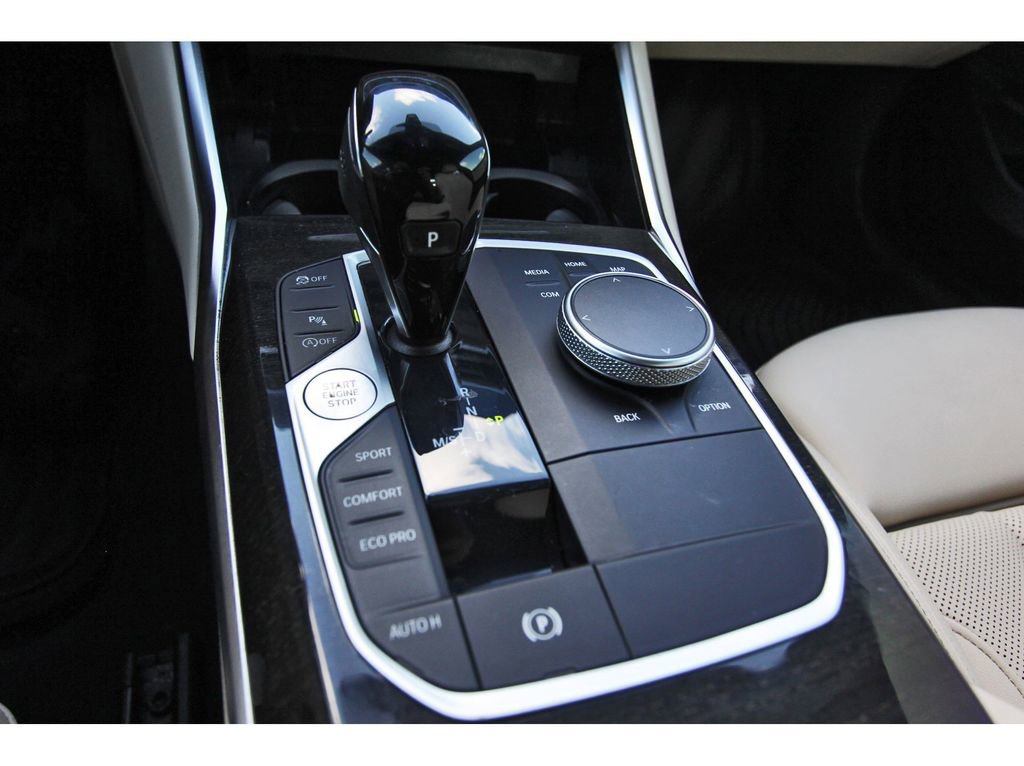 Used 2022 BMW 330i Sedan w/ Driving Assistance Package image 24