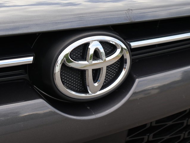 Used 2020 Toyota 4Runner SR5 Premium w/ Moonroof Package AWD/4WD image 28