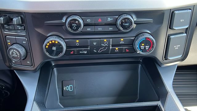 New 2026 Ford F250 XLT w/ XLT Premium Package AWD/4WD image 26