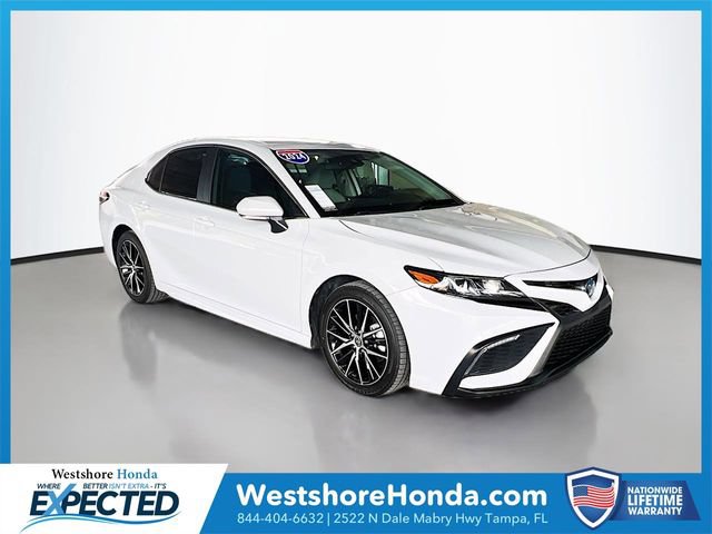 Used 2024 Toyota Camry SE FWD video 1