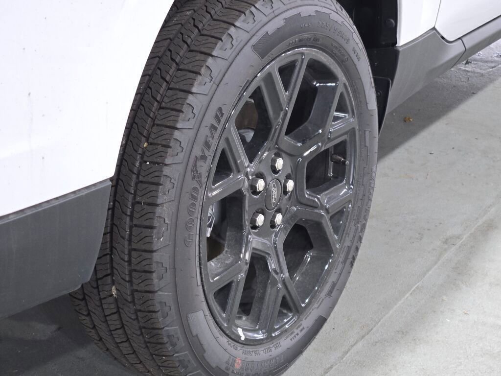 New 2025 Ford Maverick XLT w/ XLT Luxury Package image 15