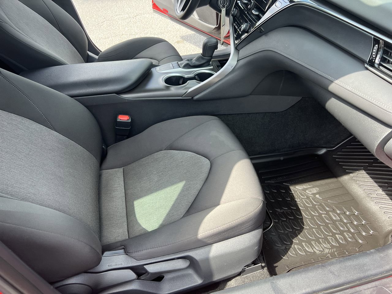 Used 2023 Toyota Camry LE FWD image 34