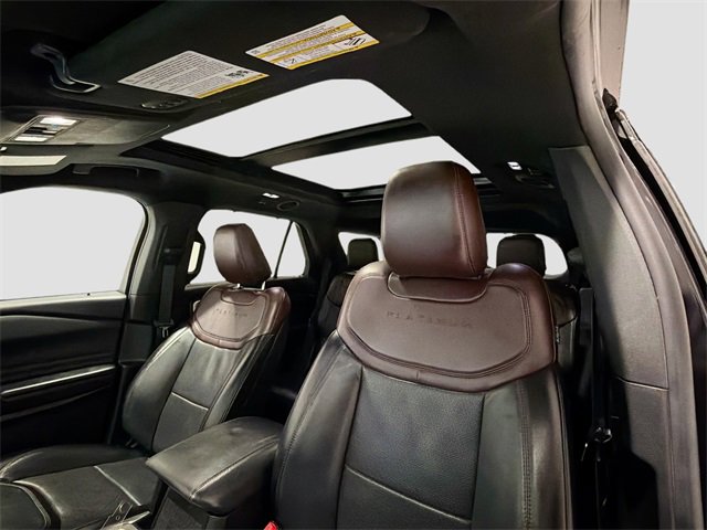 Used 2020 Ford Explorer Platinum w/ Premium Technology Package image 20