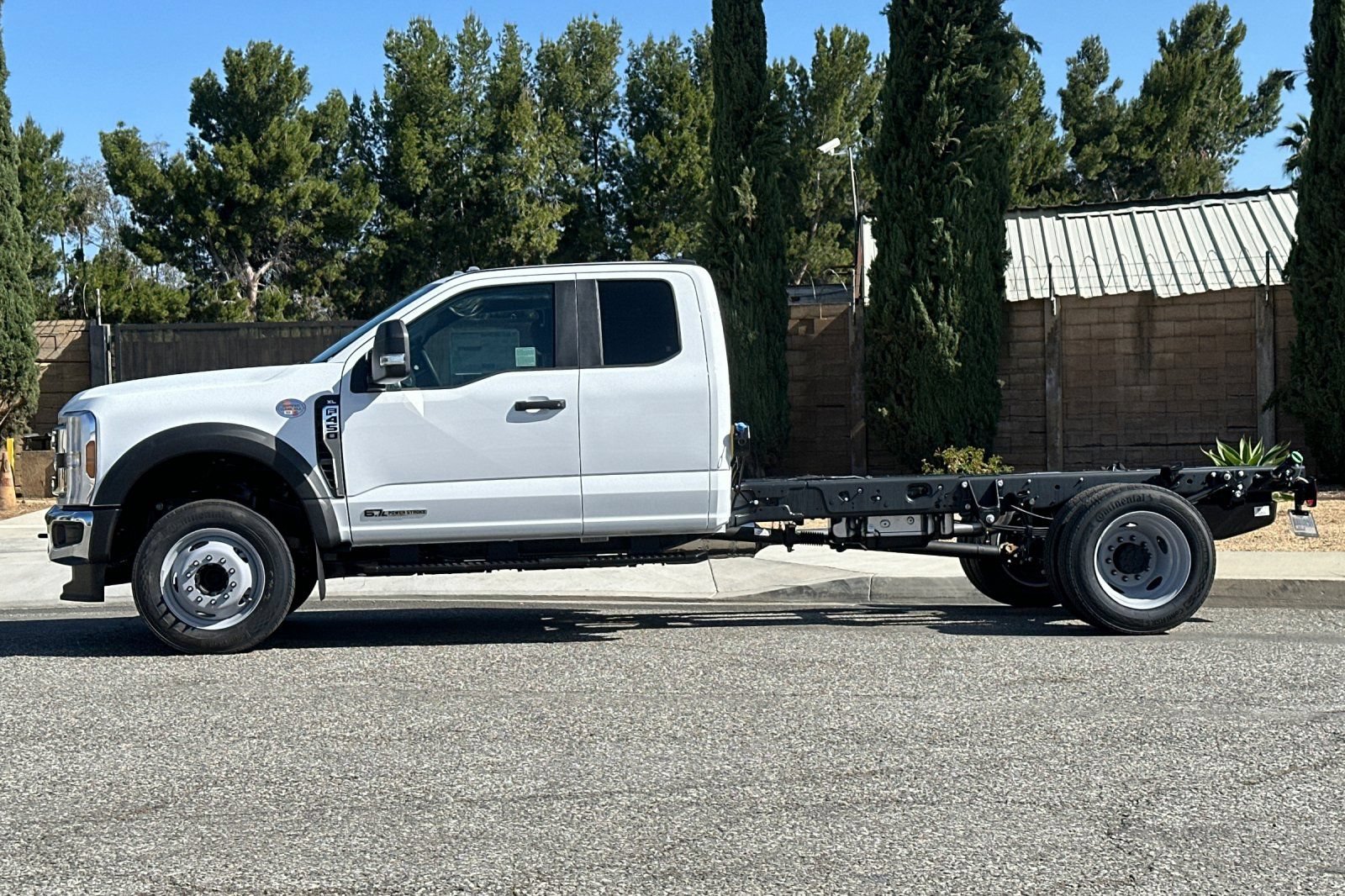 New 2026 Ford F450 XL w/ XL Chrome Package RWD image 7