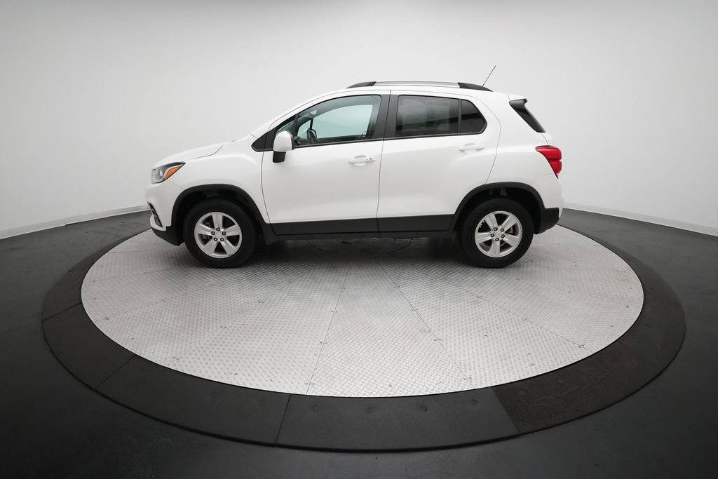 Certified 2022 Chevrolet Trax LT w/ LT Convenience Package image 23