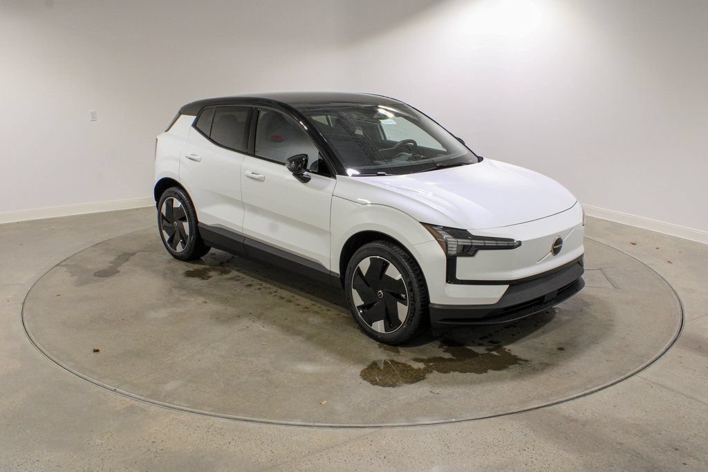 New 2026 Volvo EX30 Plus w/ Climate Package AWD/4WD image 8