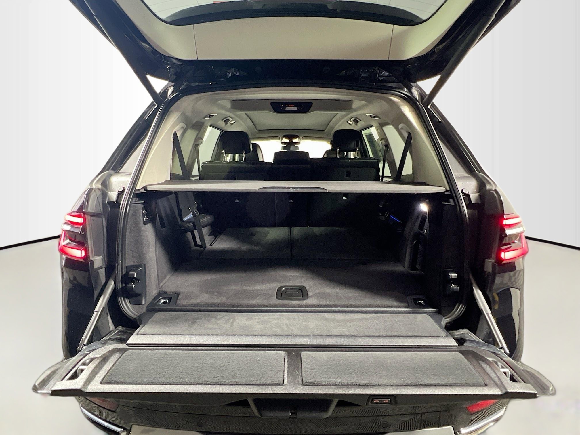 Used 2025 BMW X7 xDrive40i image 34