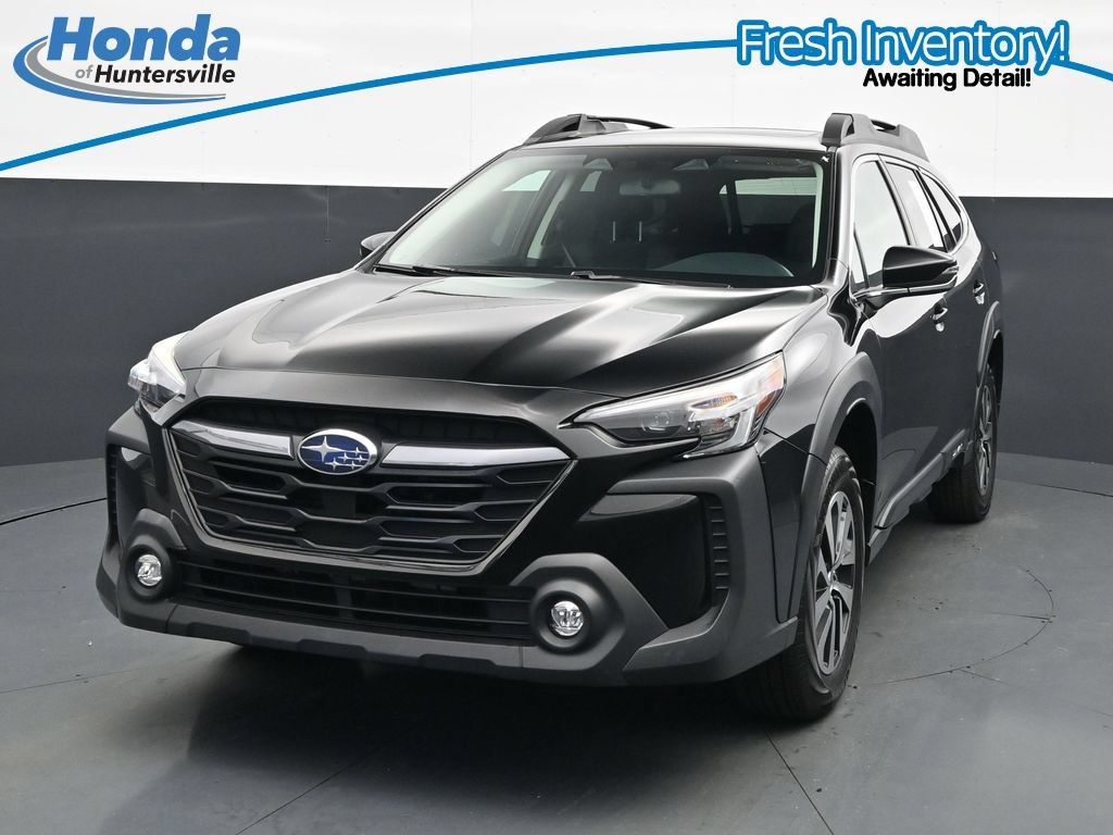 Used 2024 Subaru Outback Premium AWD/4WD image 3