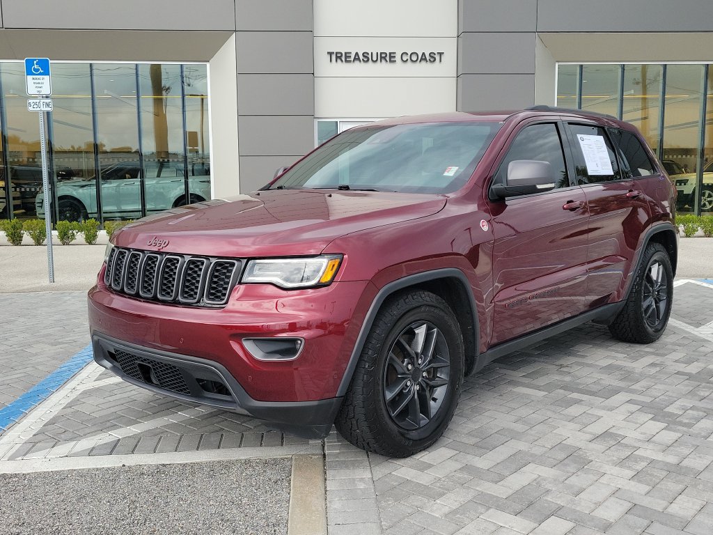 Used 2017 Jeep Grand Cherokee Trailhawk w/ Trailhawk Luxury Group