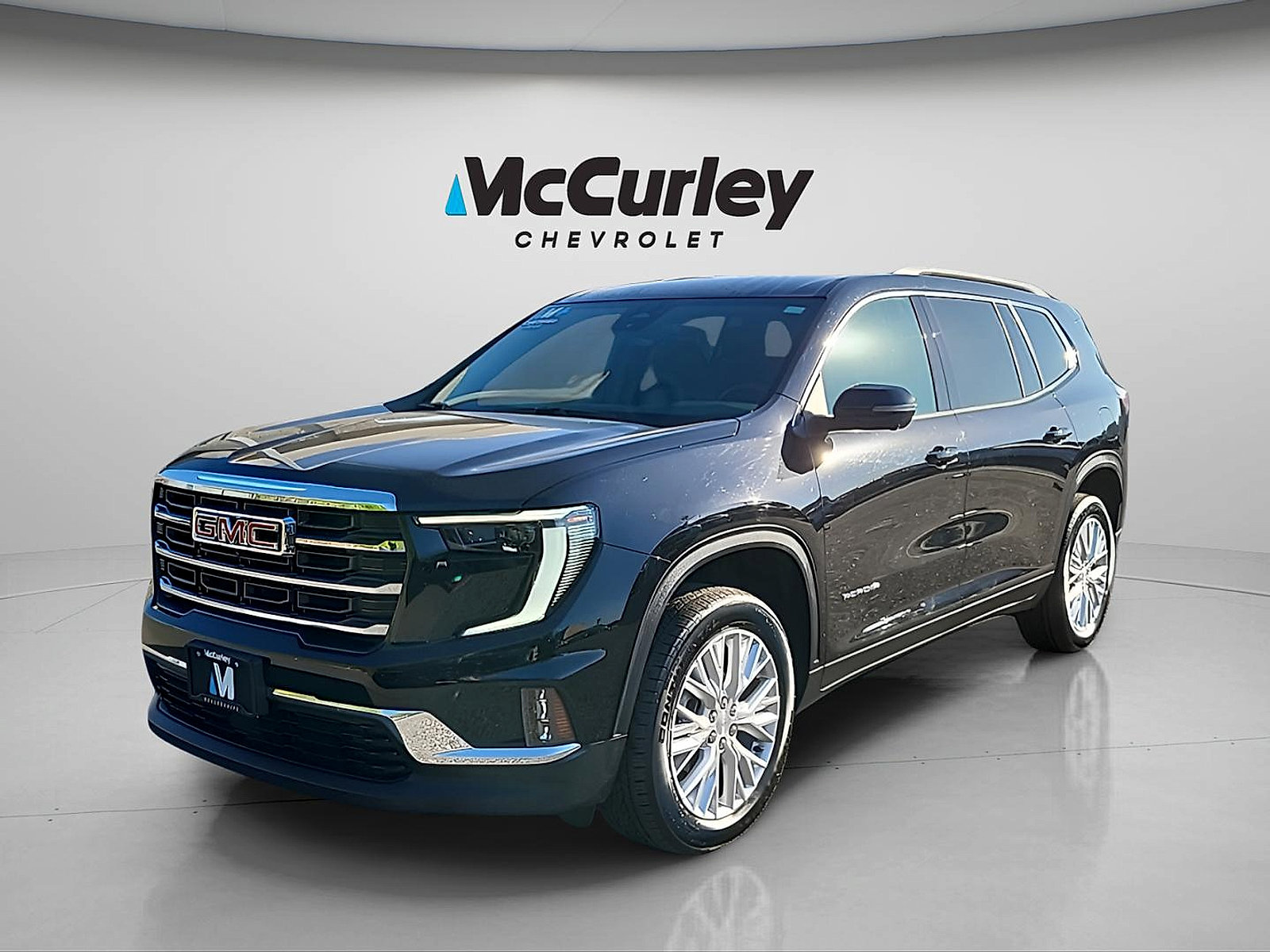 Used 2026 GMC Acadia Elevation w/ Elevation Premium Package AWD/4WD image 3