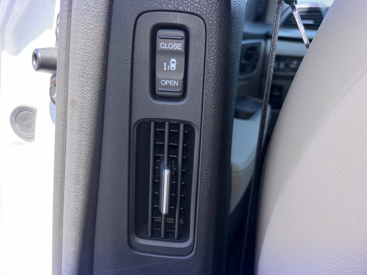 Used 2024 Honda Odyssey EX-L image 21