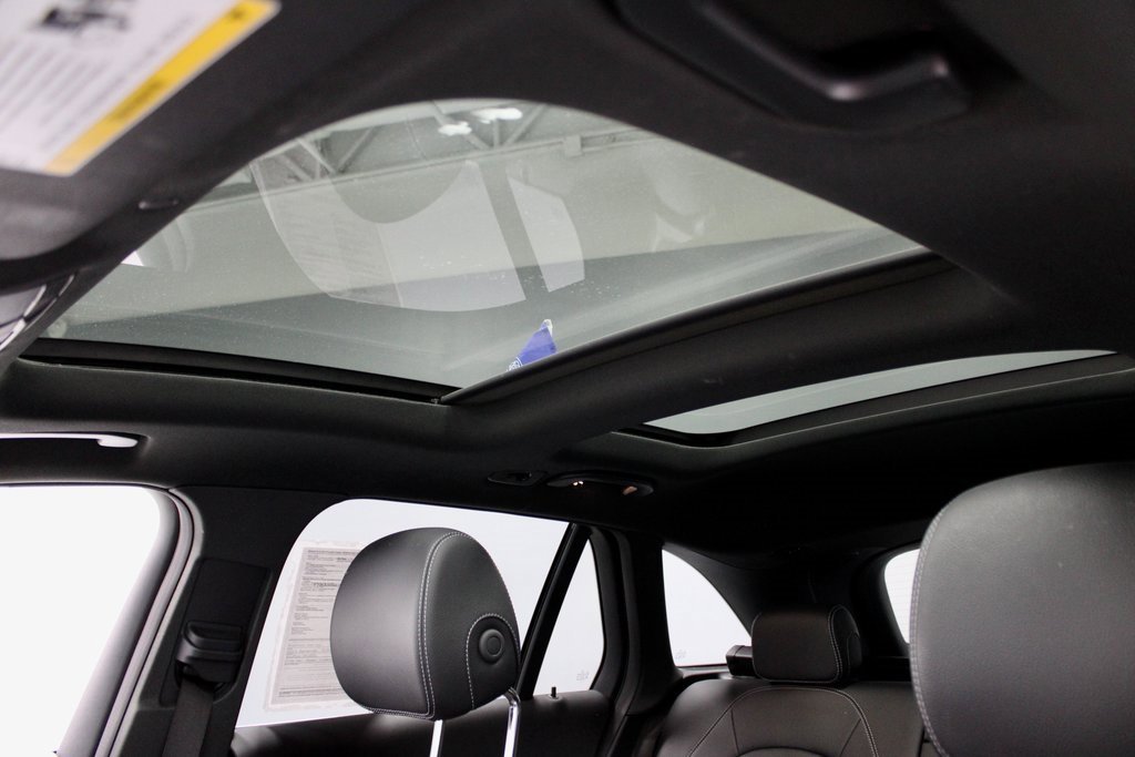 Used 2022 Mercedes-Benz GLC 300 4MATIC image 27