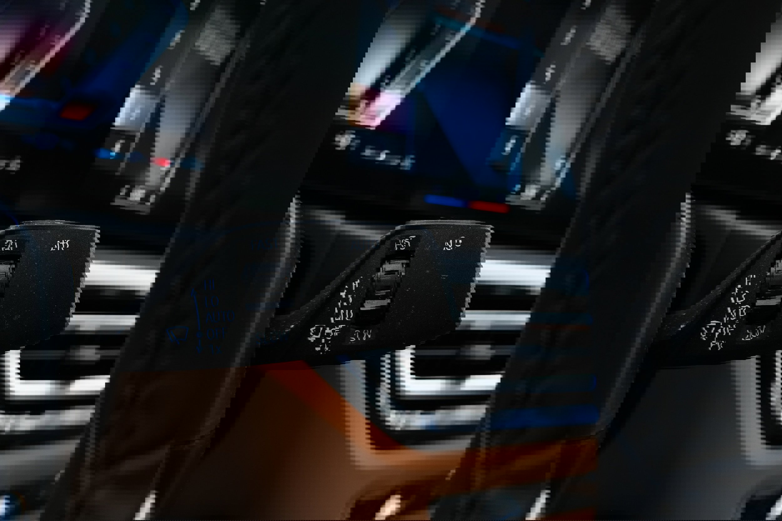 Used 2024 BMW 330i Sedan image 42