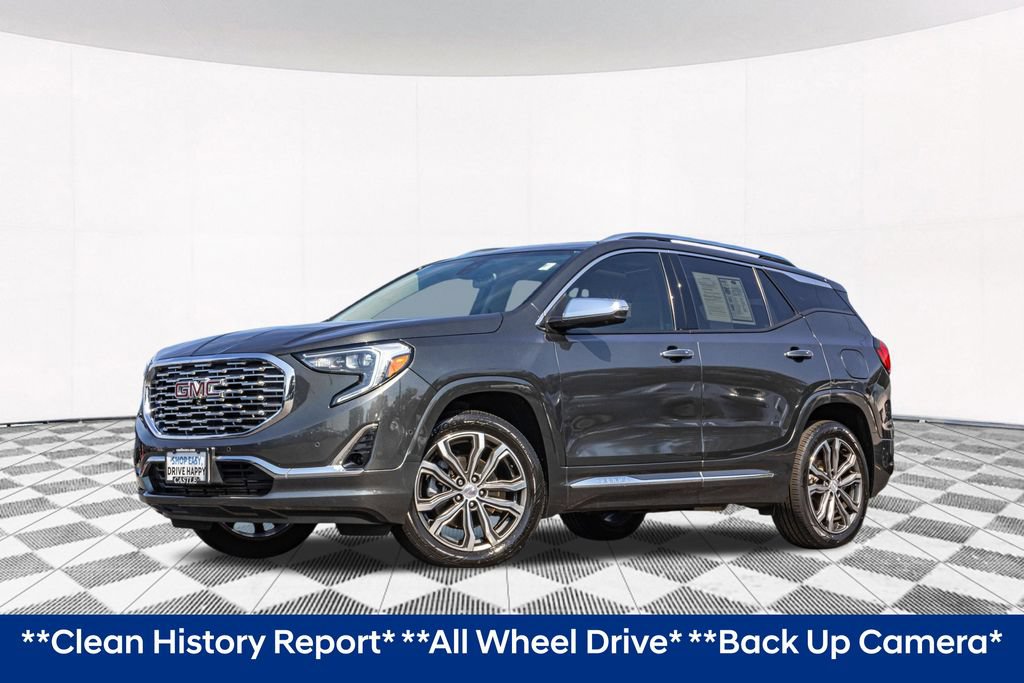 Used 2020 GMC Terrain Denali w/ Denali Premium Package AWD/4WD image 2