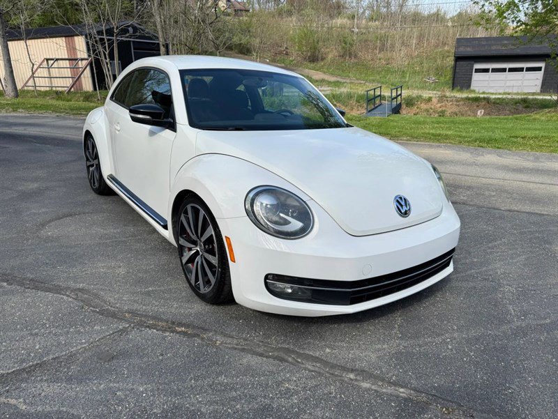 Used 2012 Volkswagen Beetle 2.0T FWD image 3
