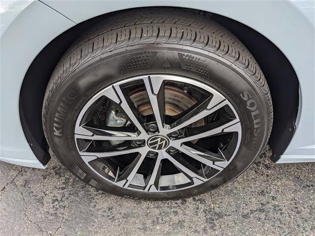 Used 2025 Volkswagen Jetta Sport image 8