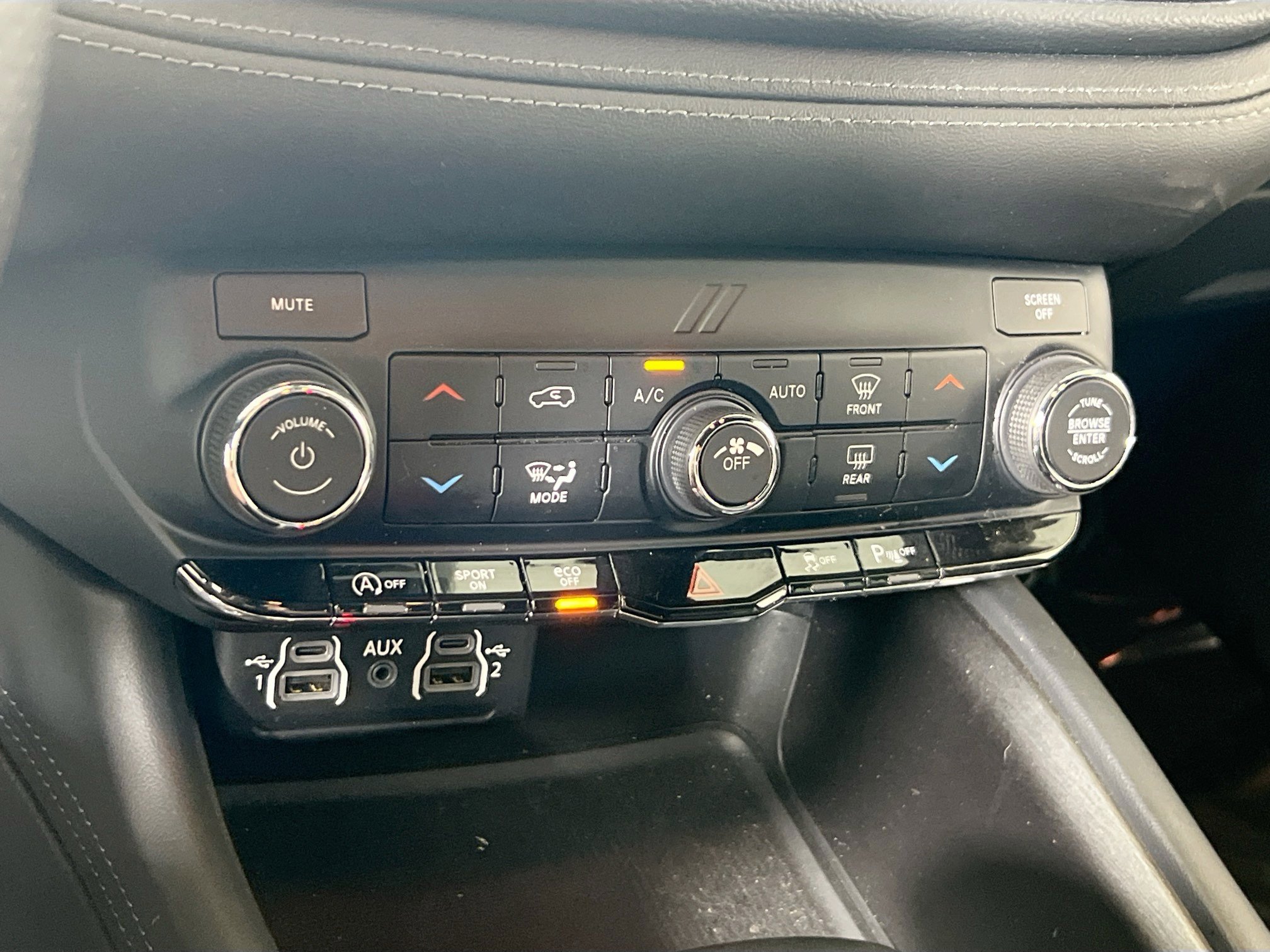 Used 2023 Dodge Durango SXT Launch Edition image 15