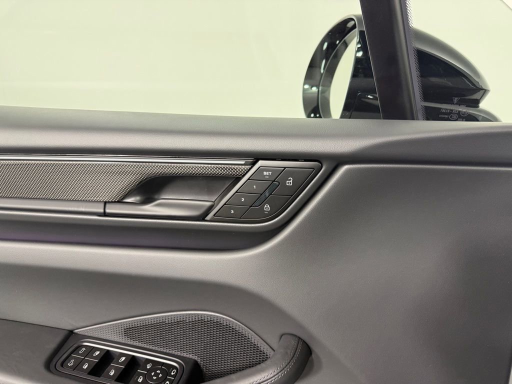 New 2026 Porsche Macan GTS Electric image 21