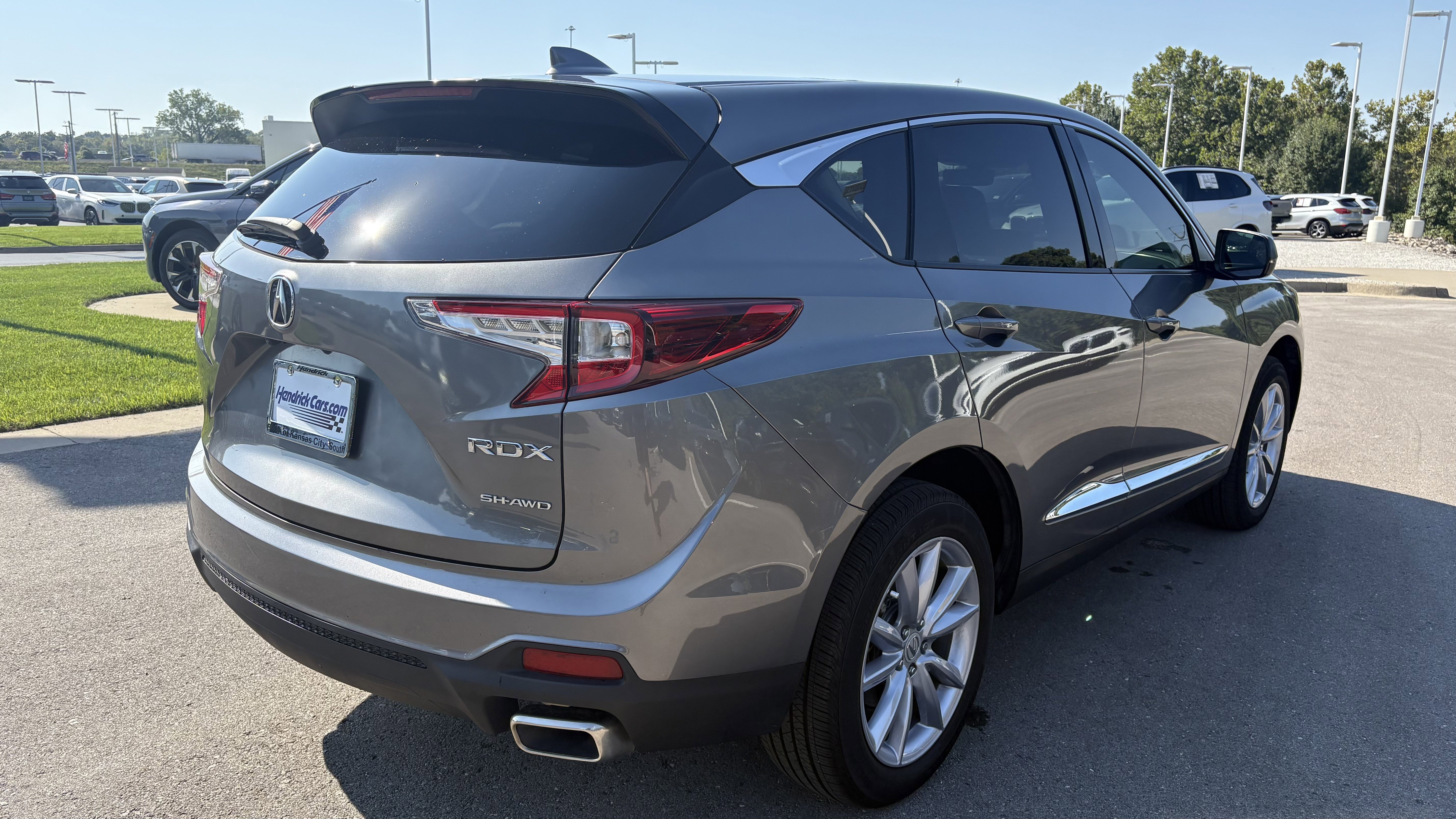 Used 2024 Acura RDX SH-AWD image 10