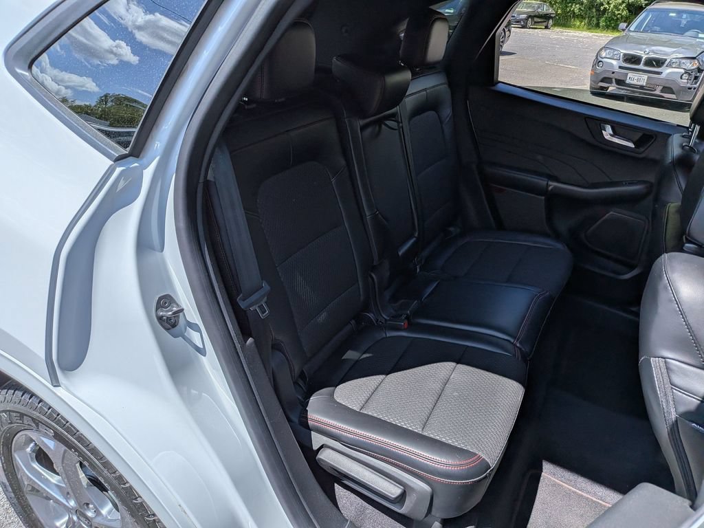 Used 2023 Ford Escape ST-Line w/ Tech Pack #1 AWD/4WD image 23