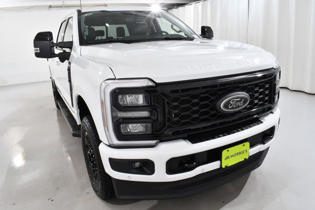 New 2026 Ford F350 Lariat w/ Black Appearance Package image 4