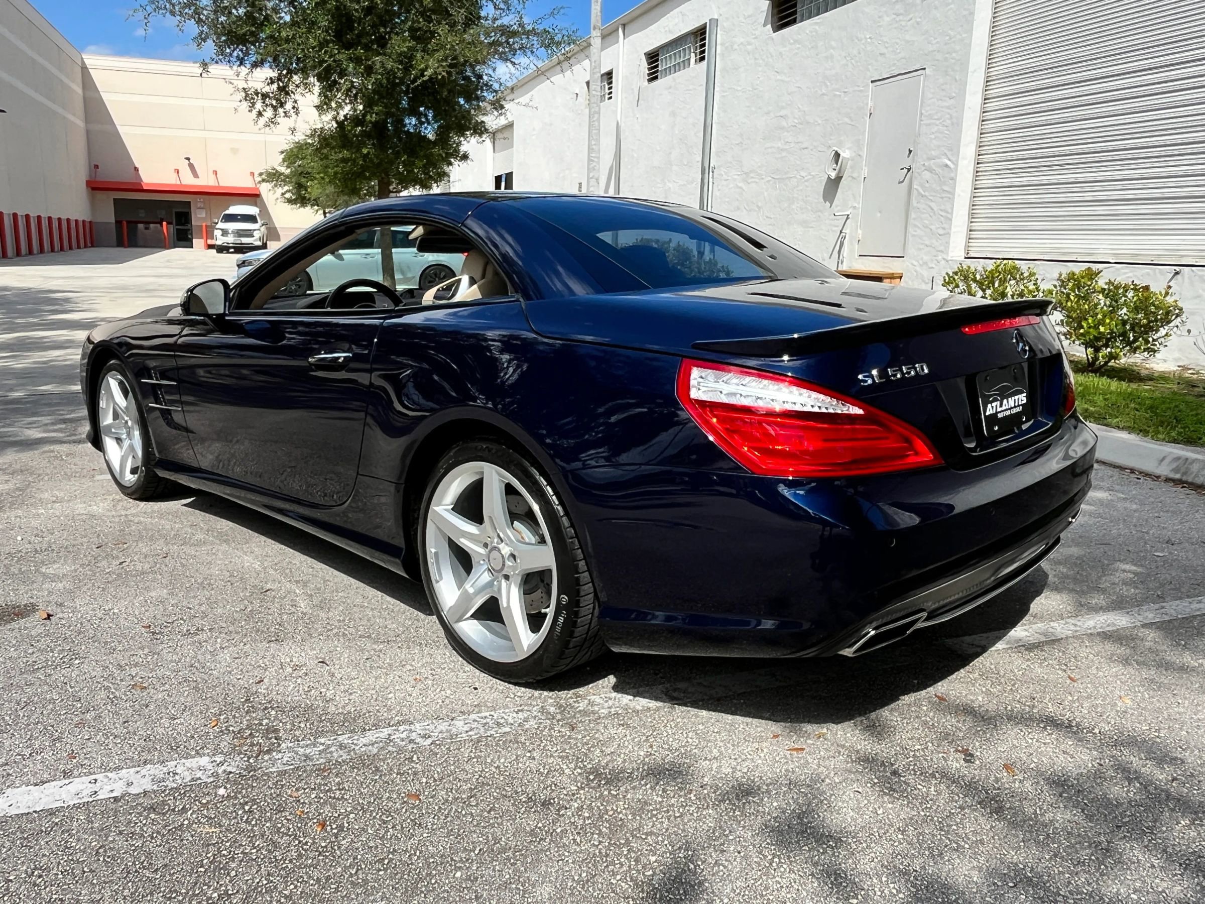 Used 2013 Mercedes-Benz SL 550 image 7