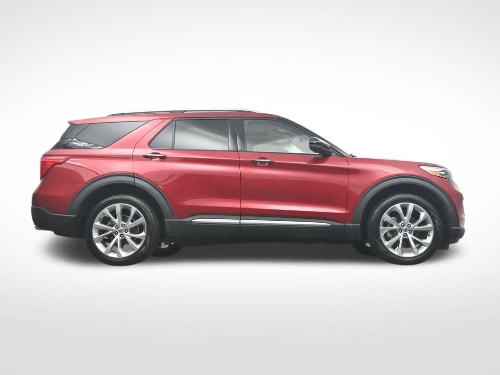 Used 2021 Ford Explorer Platinum w/ Equipment Group 601A AWD/4WD image 42