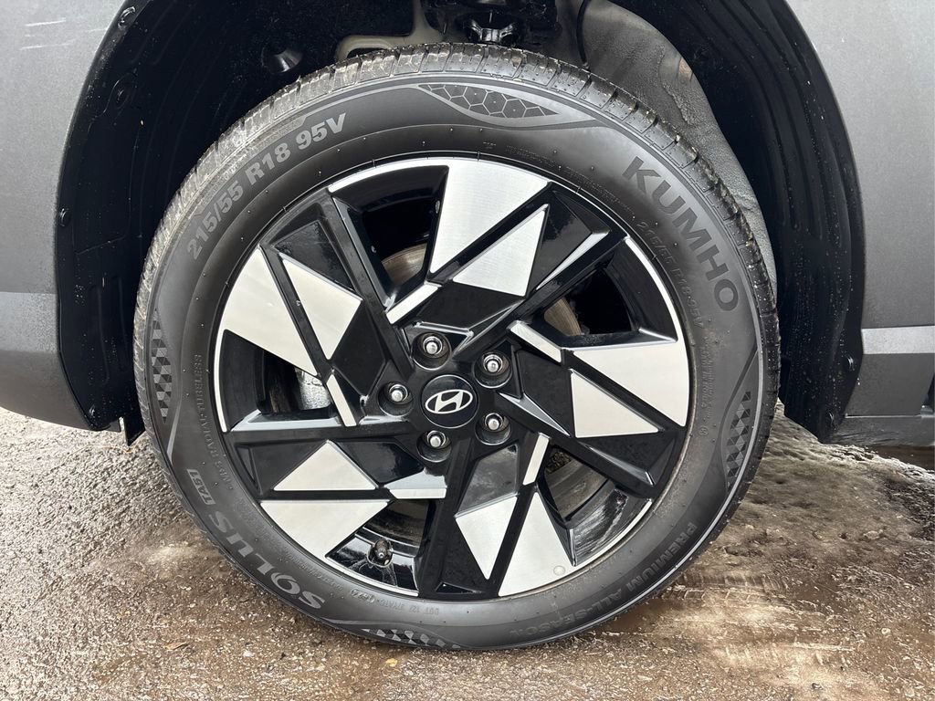 Certified 2025 Hyundai Kona SEL image 12